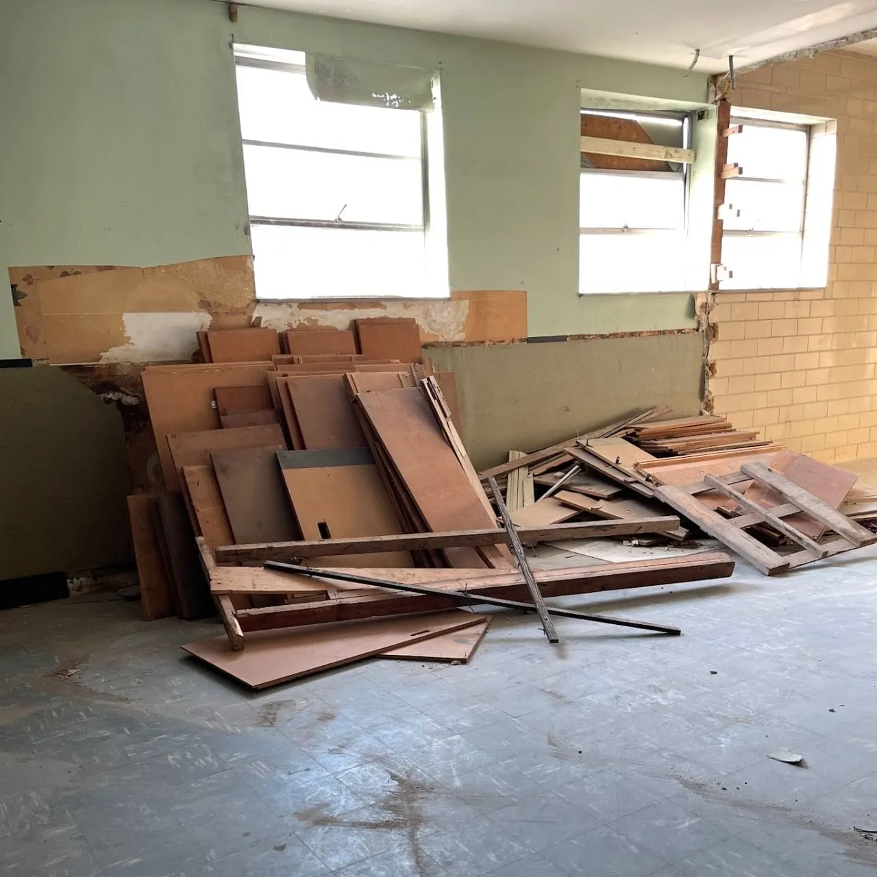 Broughton Street: interior before renovation